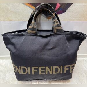 FENDI-226226488098 Black Zippered Tote